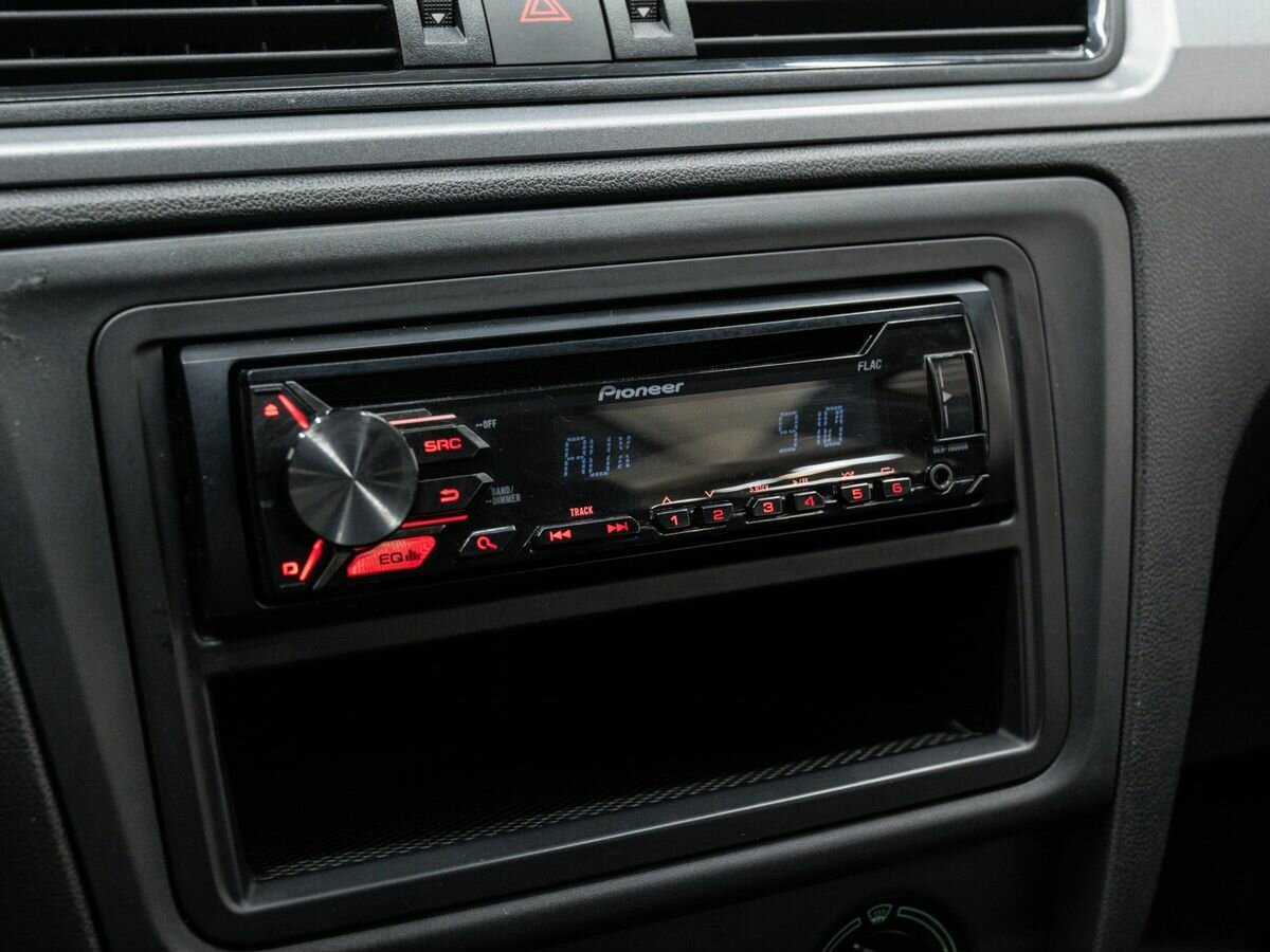 Skoda Rapid, 2017 Фото №20