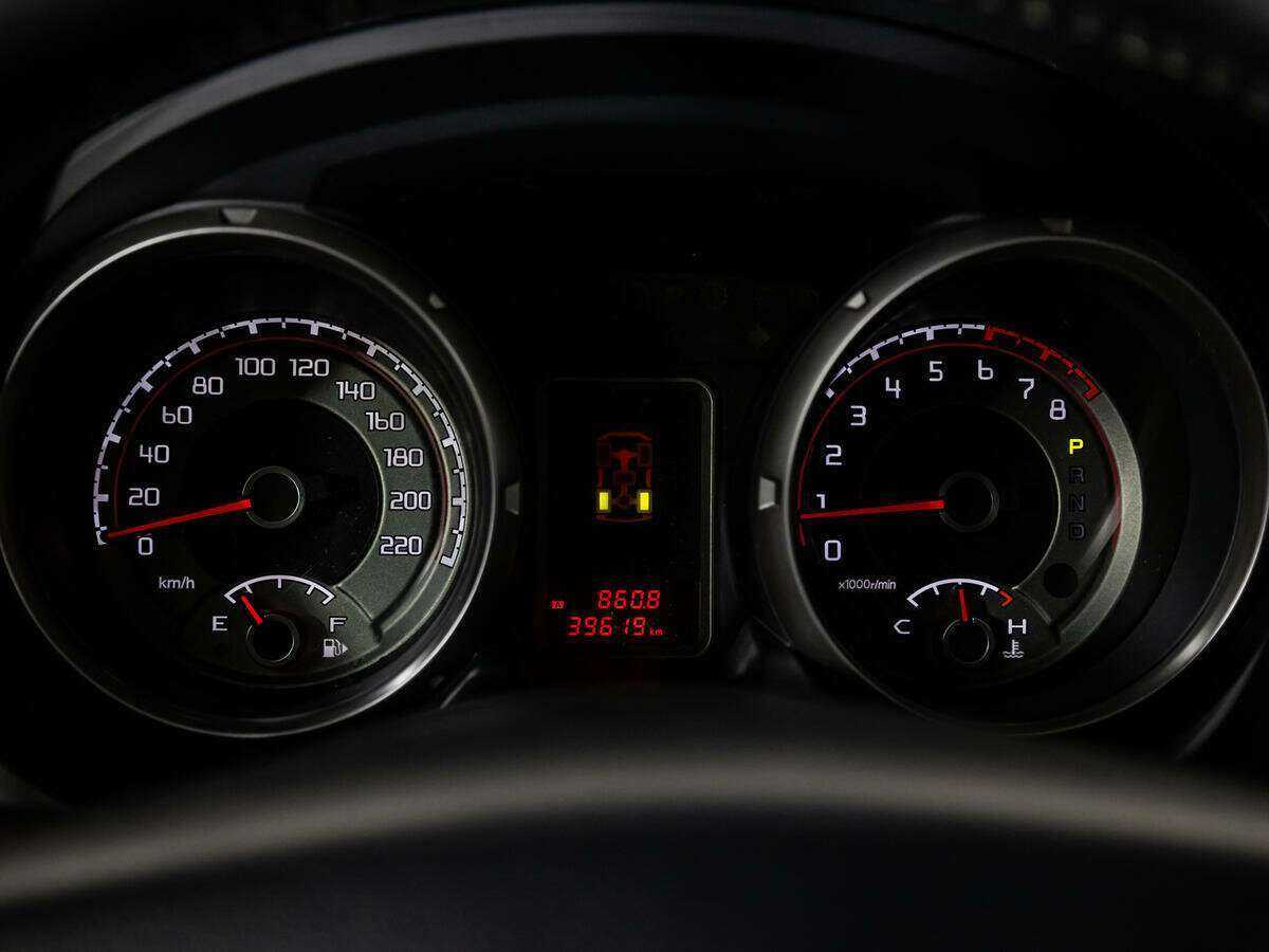 Mitsubishi Pajero, 2015 Фото №12