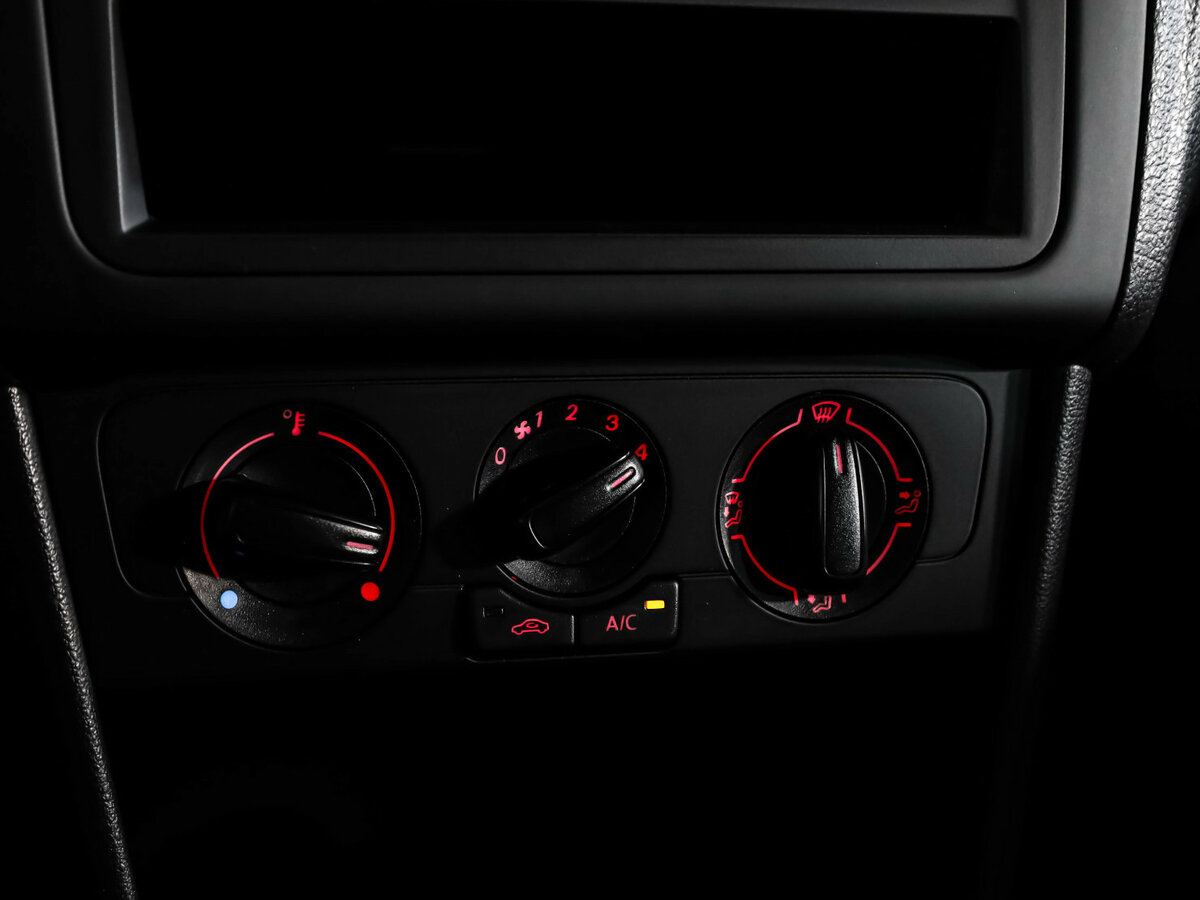 Volkswagen Polo V Рестайлинг, 2018 Фото №11