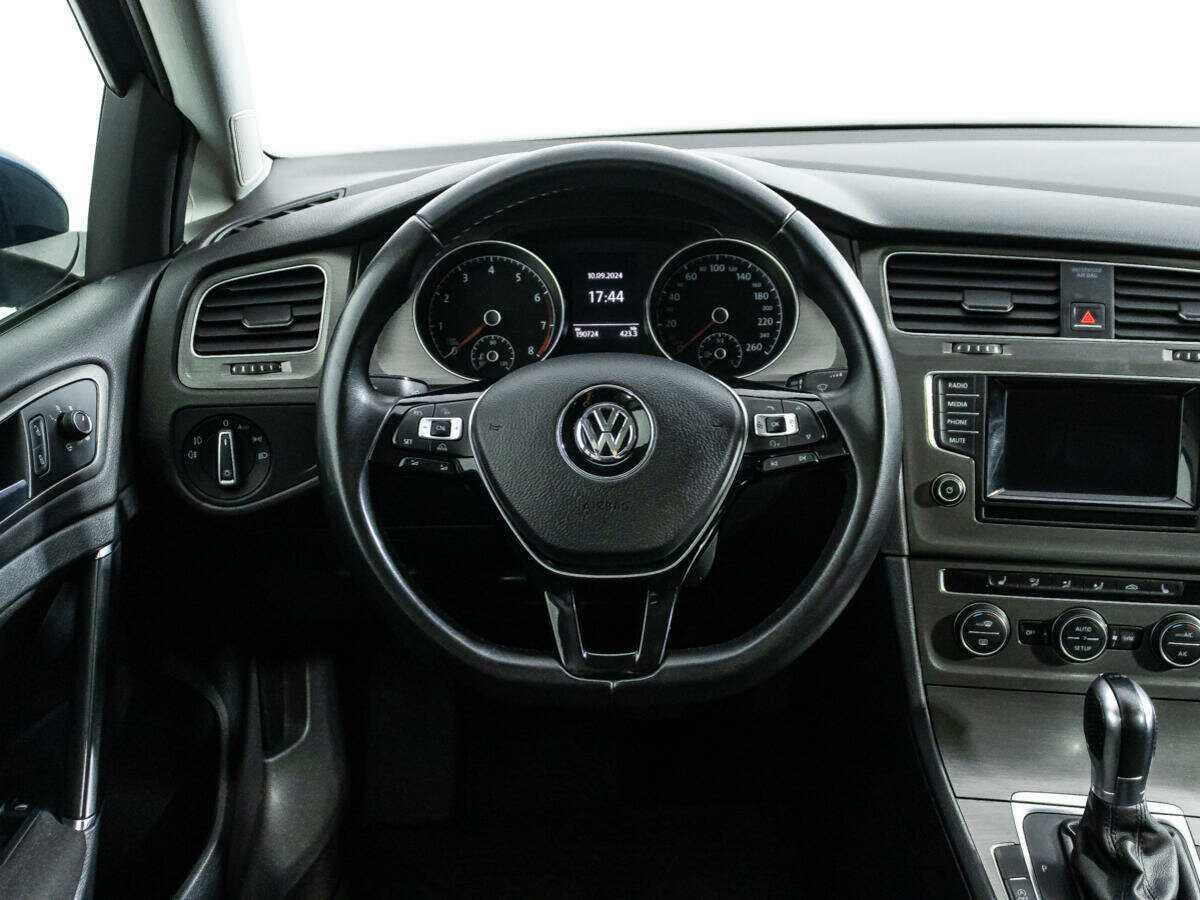 Volkswagen Golf, 2012 Фото №18