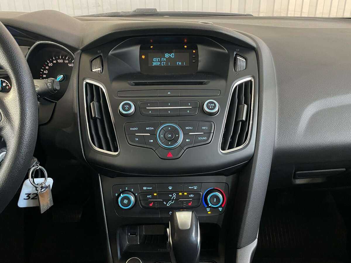 Ford Focus, 2018 Фото №11