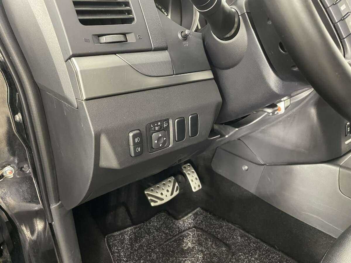 Mitsubishi Pajero, 2012 Фото №9