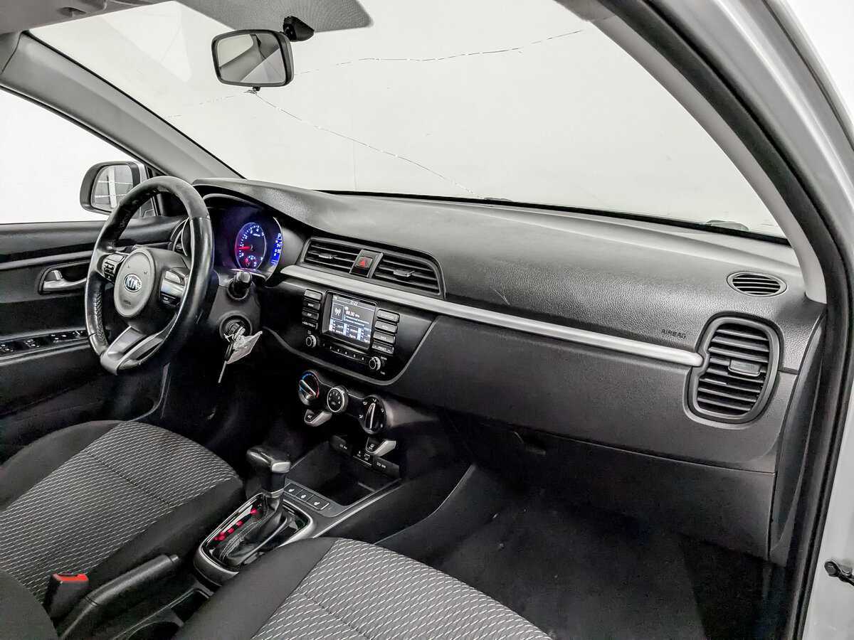 Kia Rio X-Line, 2020 Фото №11
