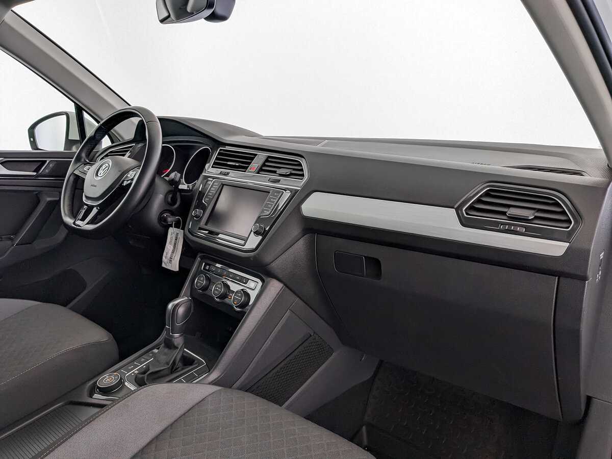 Volkswagen Tiguan, 2017 Фото №9