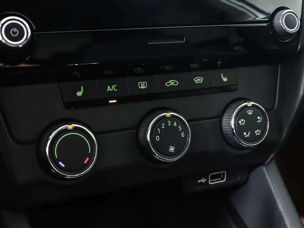 Skoda Octavia, 2018 Фото №16