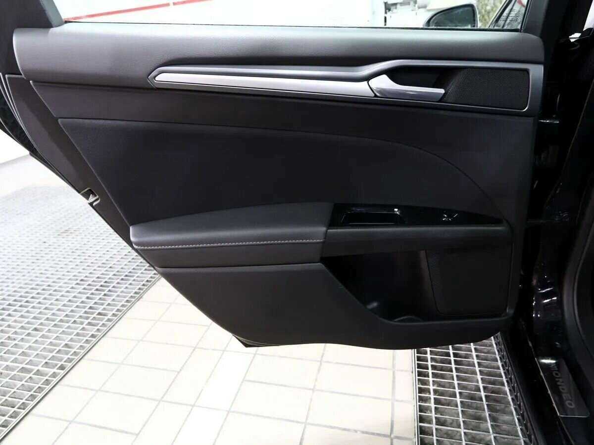 Ford Mondeo, 2015 Фото №13