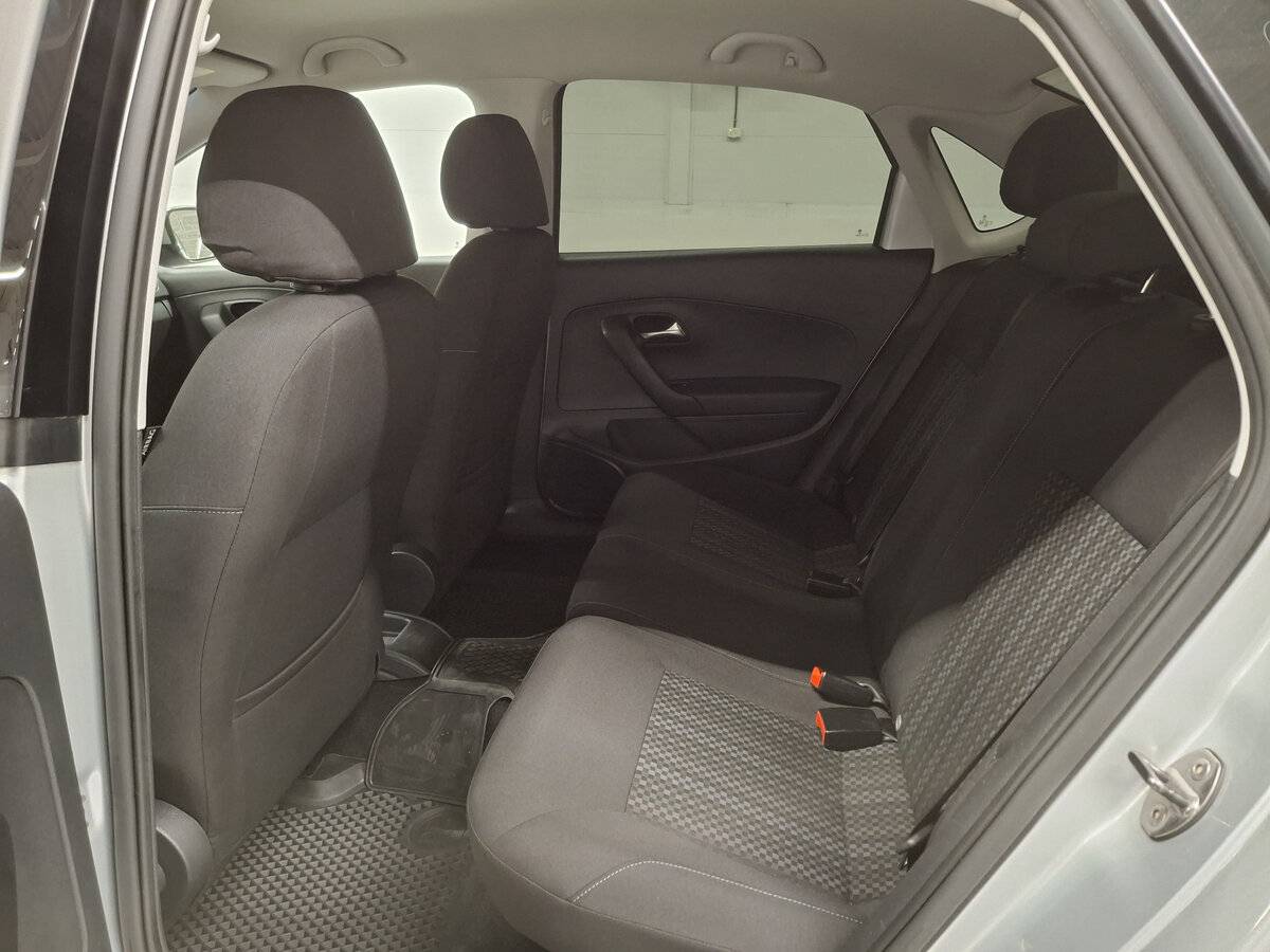 Volkswagen Polo V Рестайлинг, 2016 Фото №12