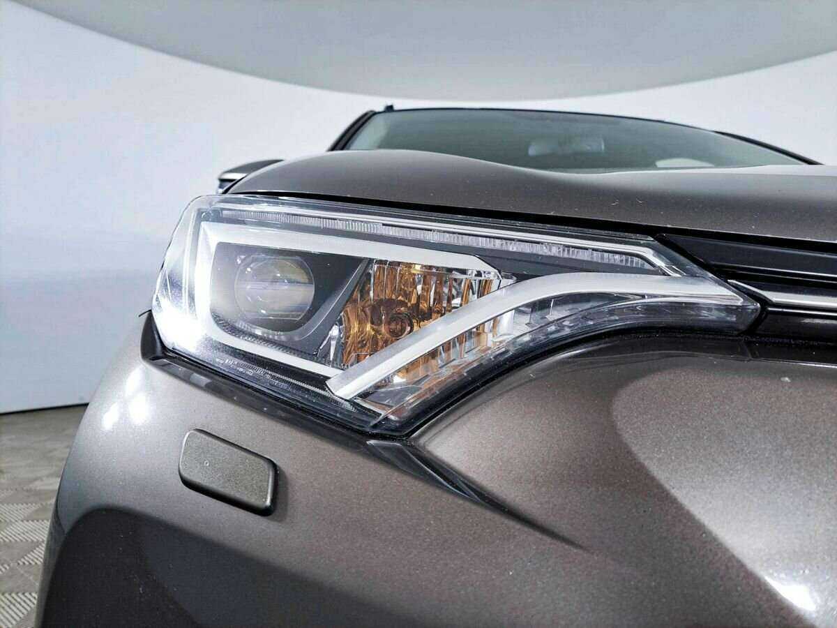 Toyota RAV4, 2019 Фото №16