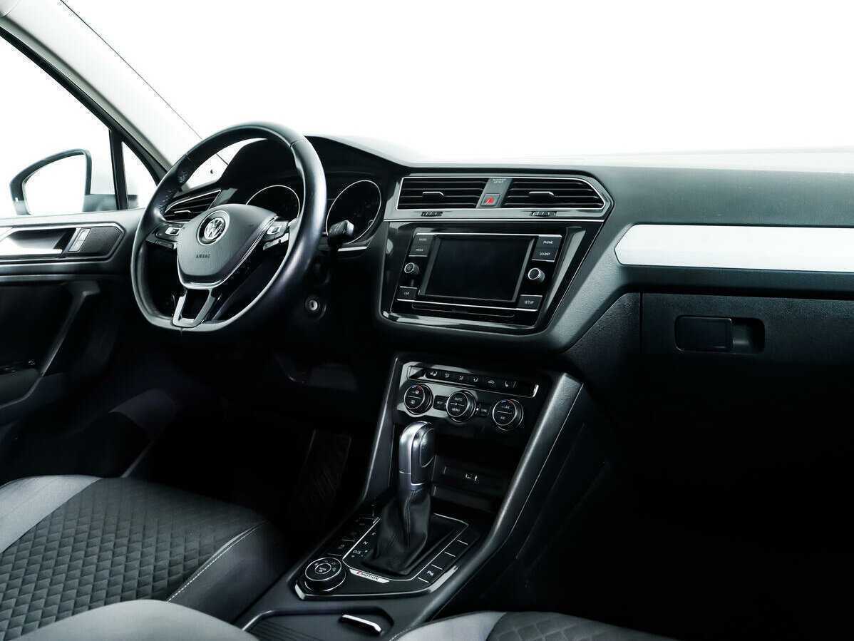 Volkswagen Tiguan, 2017 Фото №9