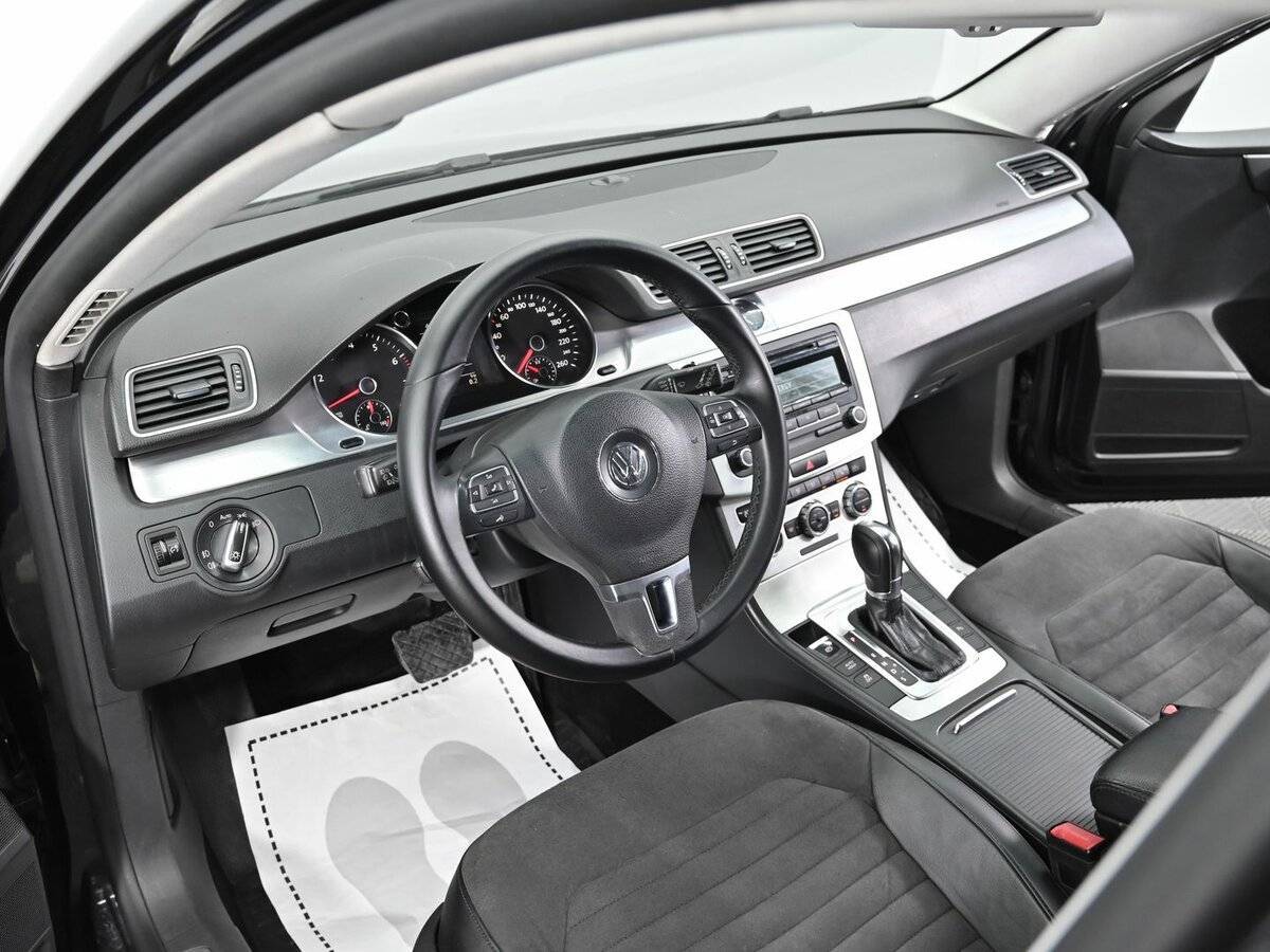 Volkswagen Passat, 2012 Фото №8