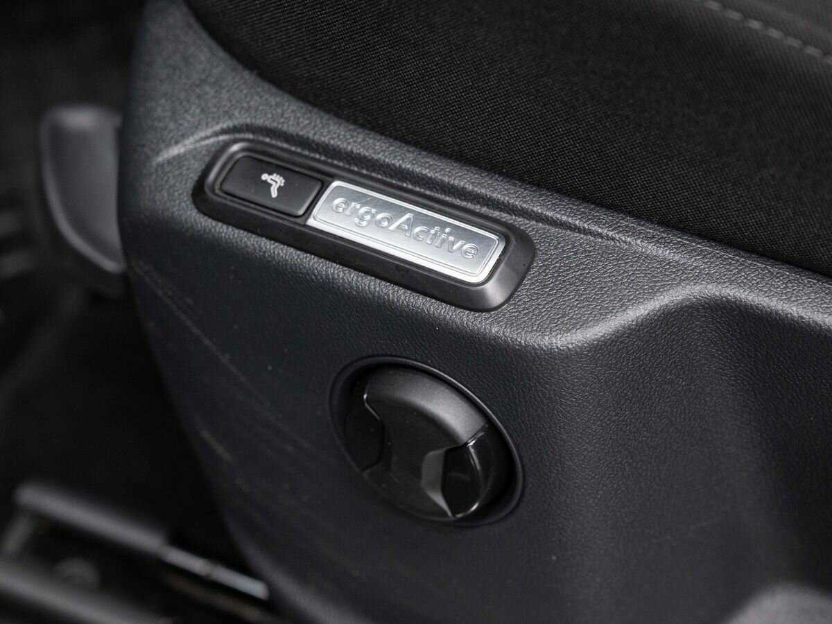 Volkswagen Tiguan, 2017 Фото №21