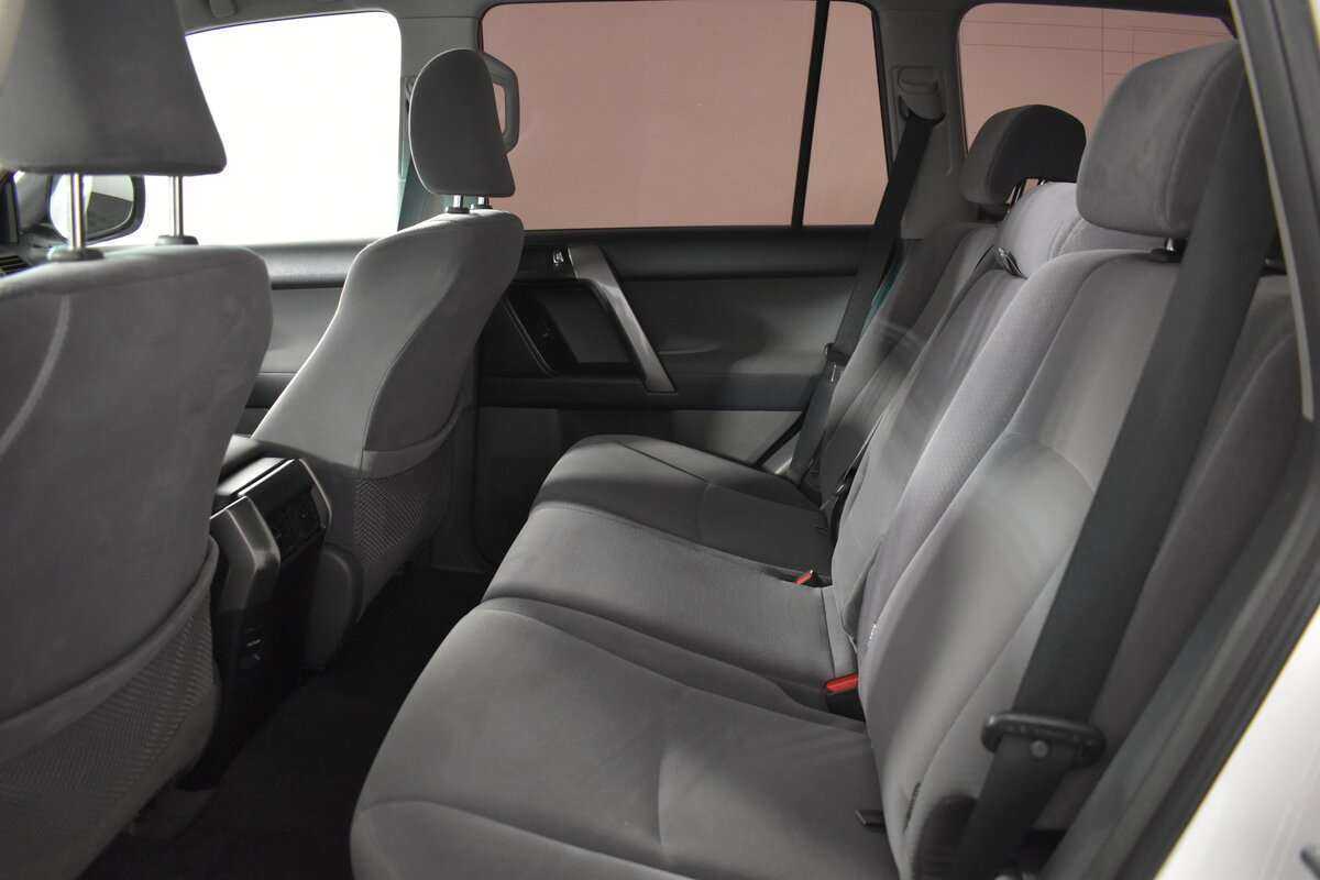 Toyota Land Cruiser Prado, 2012 Фото №7