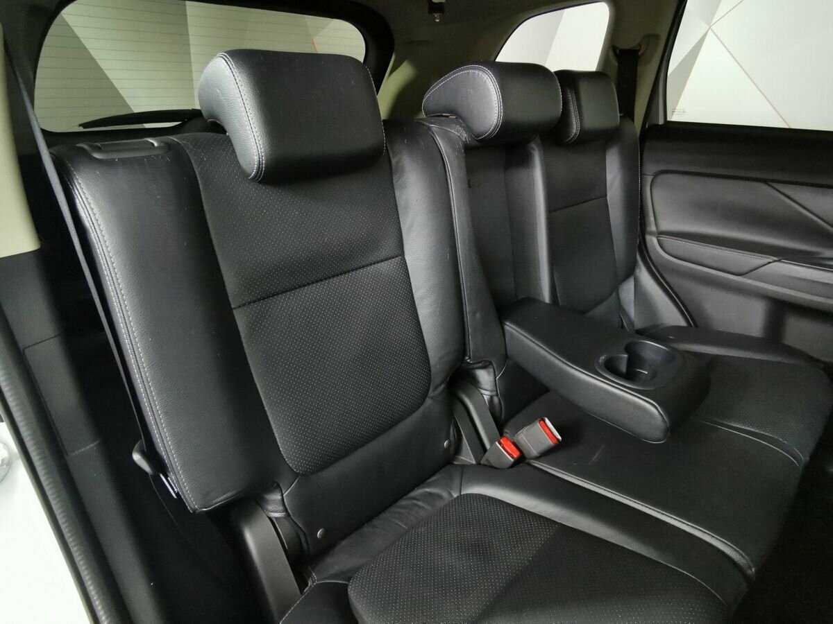 Mitsubishi Outlander, 2016 Фото №13