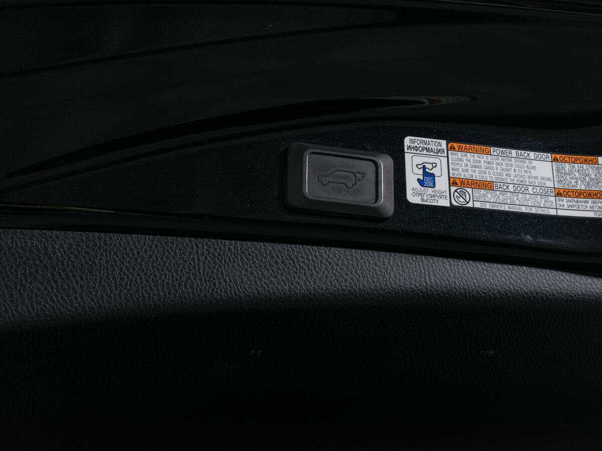 Toyota RAV4, 2018 Фото №8