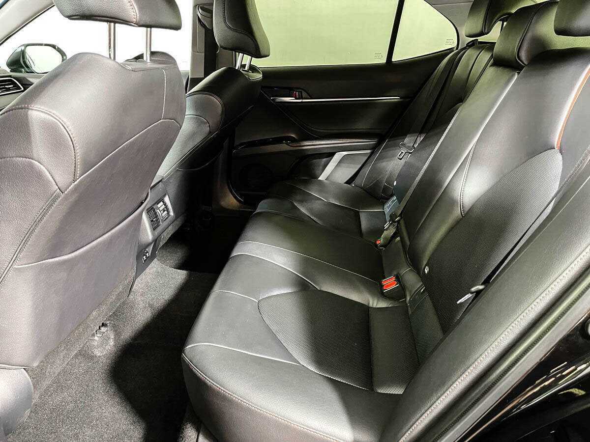 Toyota Camry, 2020 Фото №7