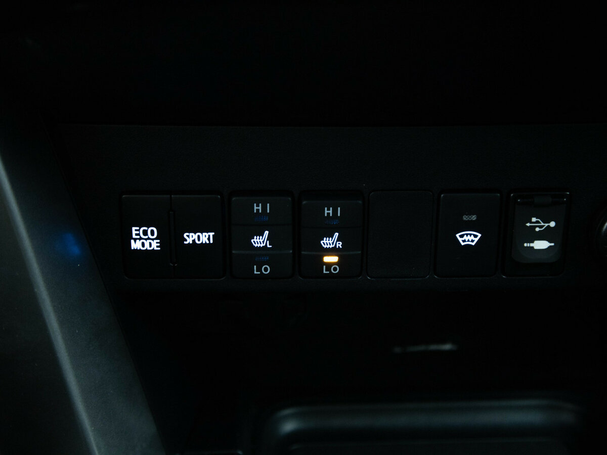 Toyota RAV4 IV (XA40) Рестайлинг, 2019 Фото №14