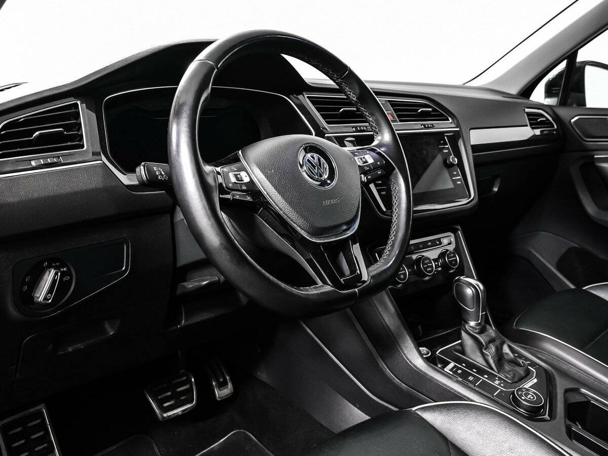 Volkswagen Tiguan, 2018 Фото №13