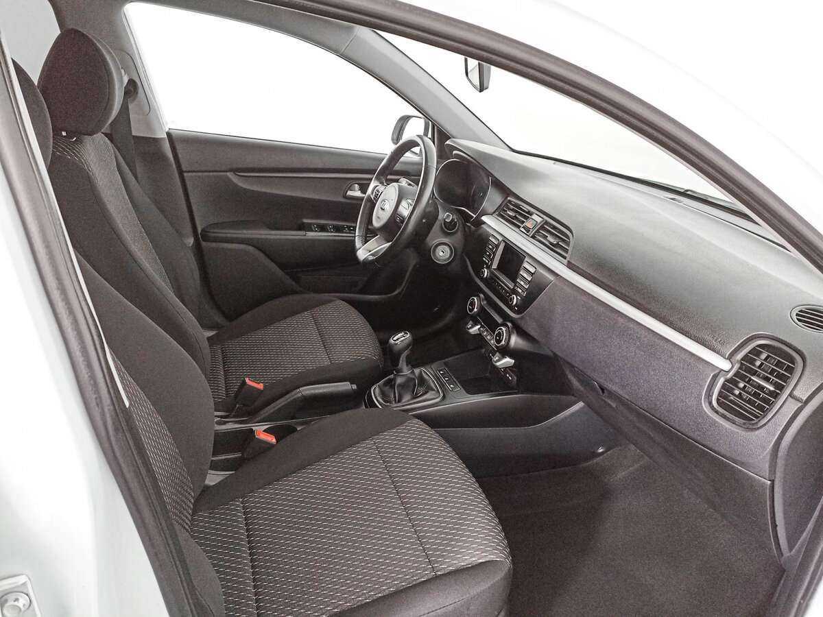Kia Rio X-Line, 2018 Фото №9