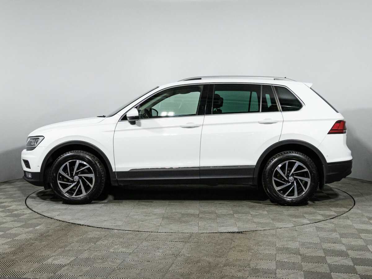 Volkswagen Tiguan, 2018 Фото №8