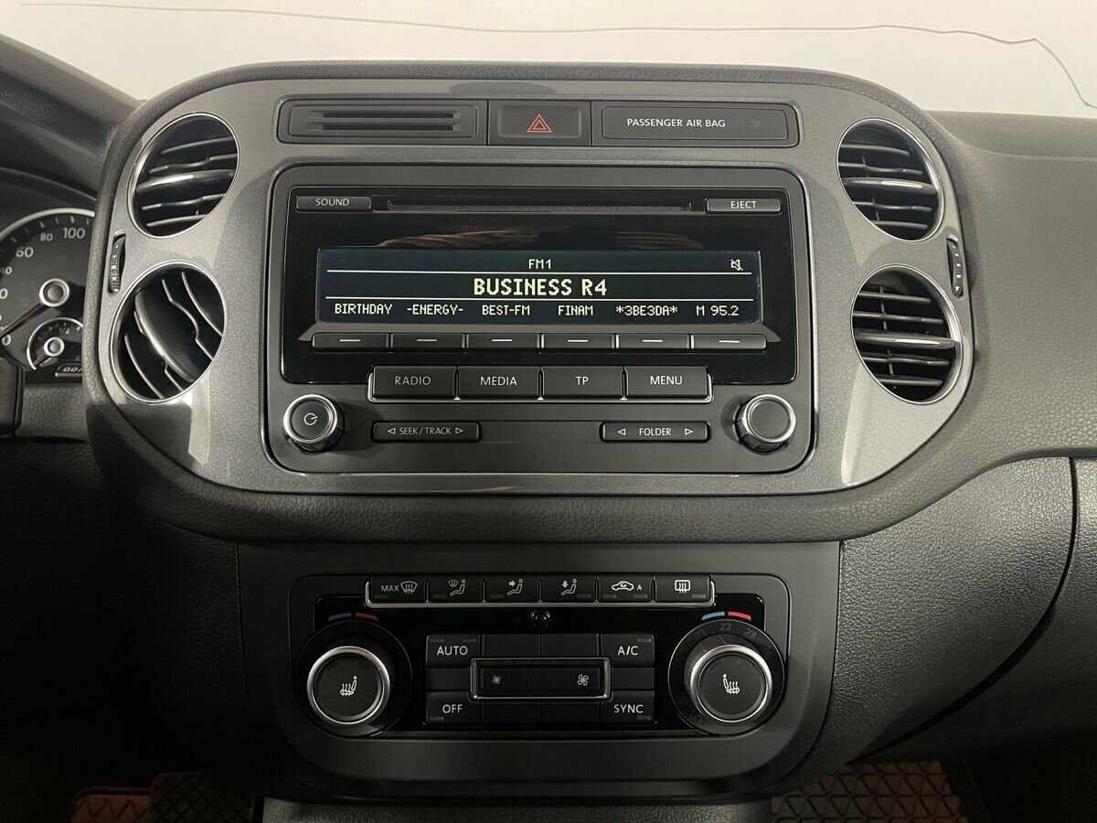 Volkswagen Tiguan, 2012 Фото №12