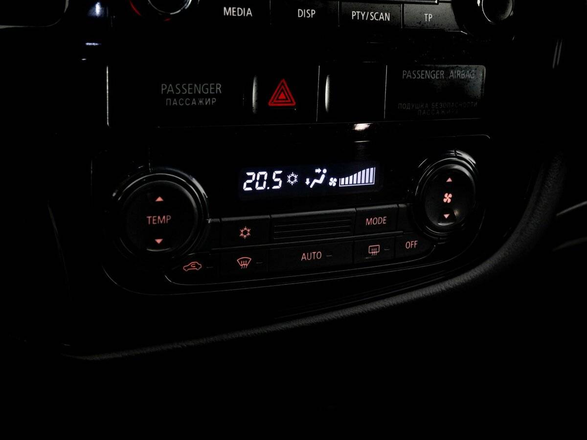 Mitsubishi Outlander III Рестайлинг, 2014 Фото №11