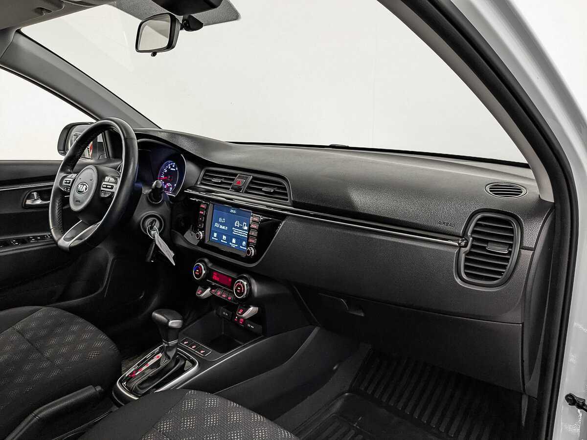 Kia Rio X-Line, 2020 Фото №13