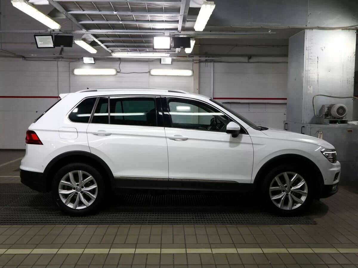 Volkswagen Tiguan, 2020 Фото №15