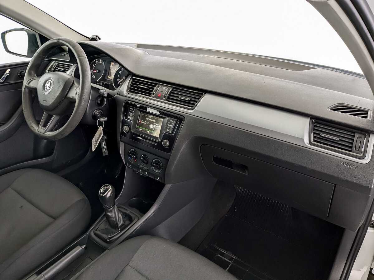 Skoda Rapid, 2017 Фото №11