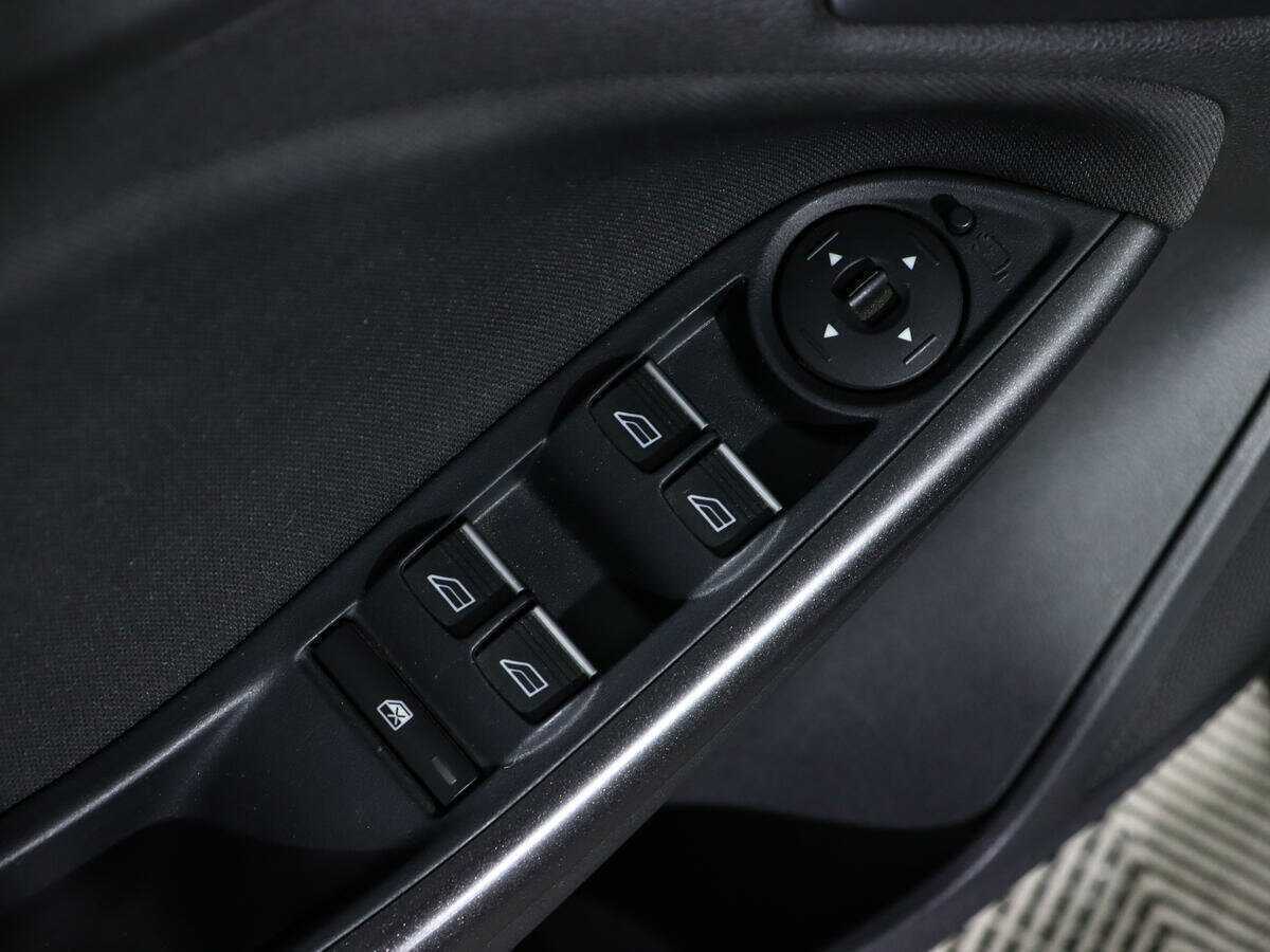 Ford Focus, 2018 Фото №13