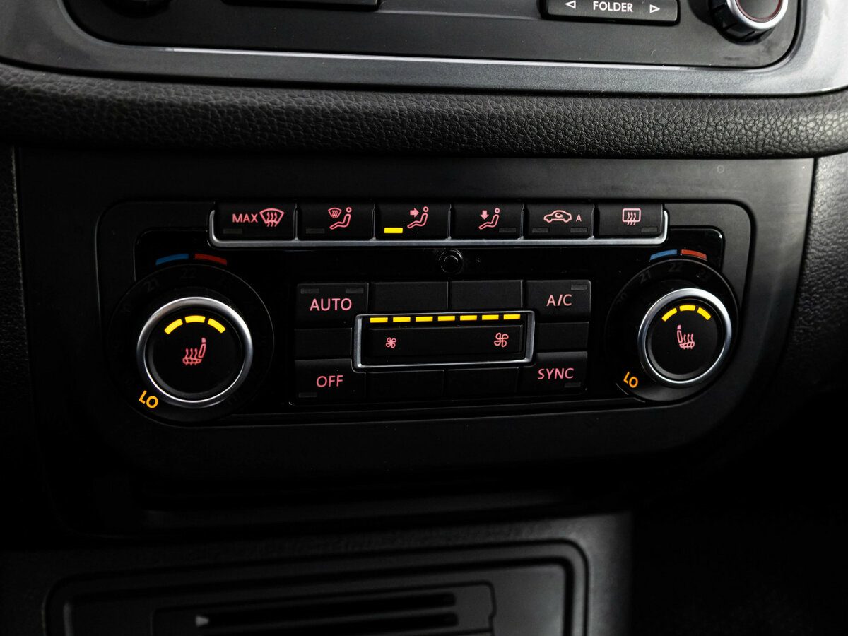 Volkswagen Tiguan I Рестайлинг, 2014 Фото №17