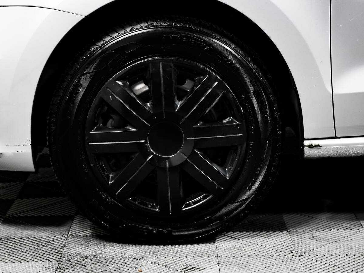 Volkswagen Polo, 2018 Фото №14