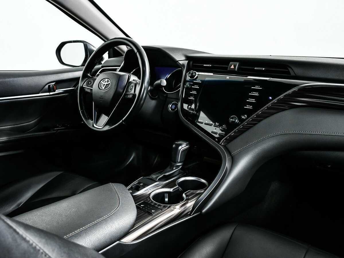 Toyota Camry, 2018 Фото №8