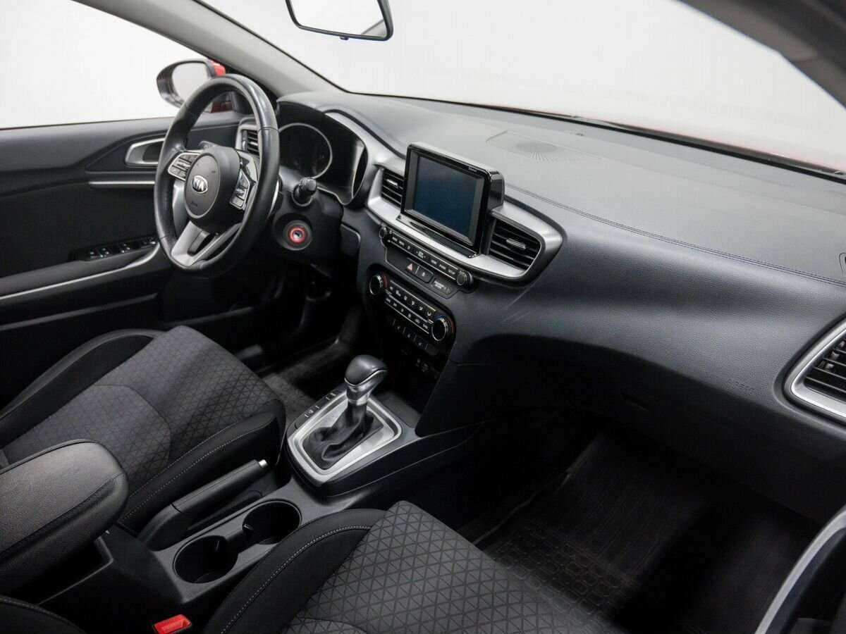 Kia Ceed, 2019 Фото №11