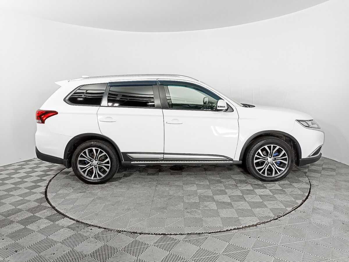 Mitsubishi Outlander, 2018 Фото №4