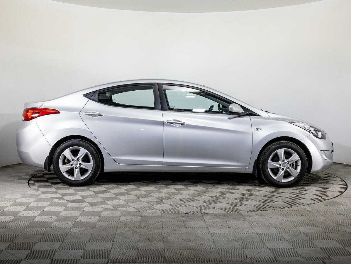 Hyundai Elantra, 2013 Фото №4