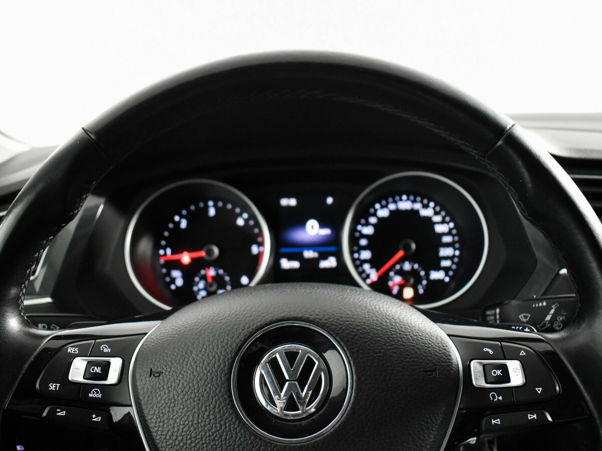 Volkswagen Tiguan II, 2018 Фото №15