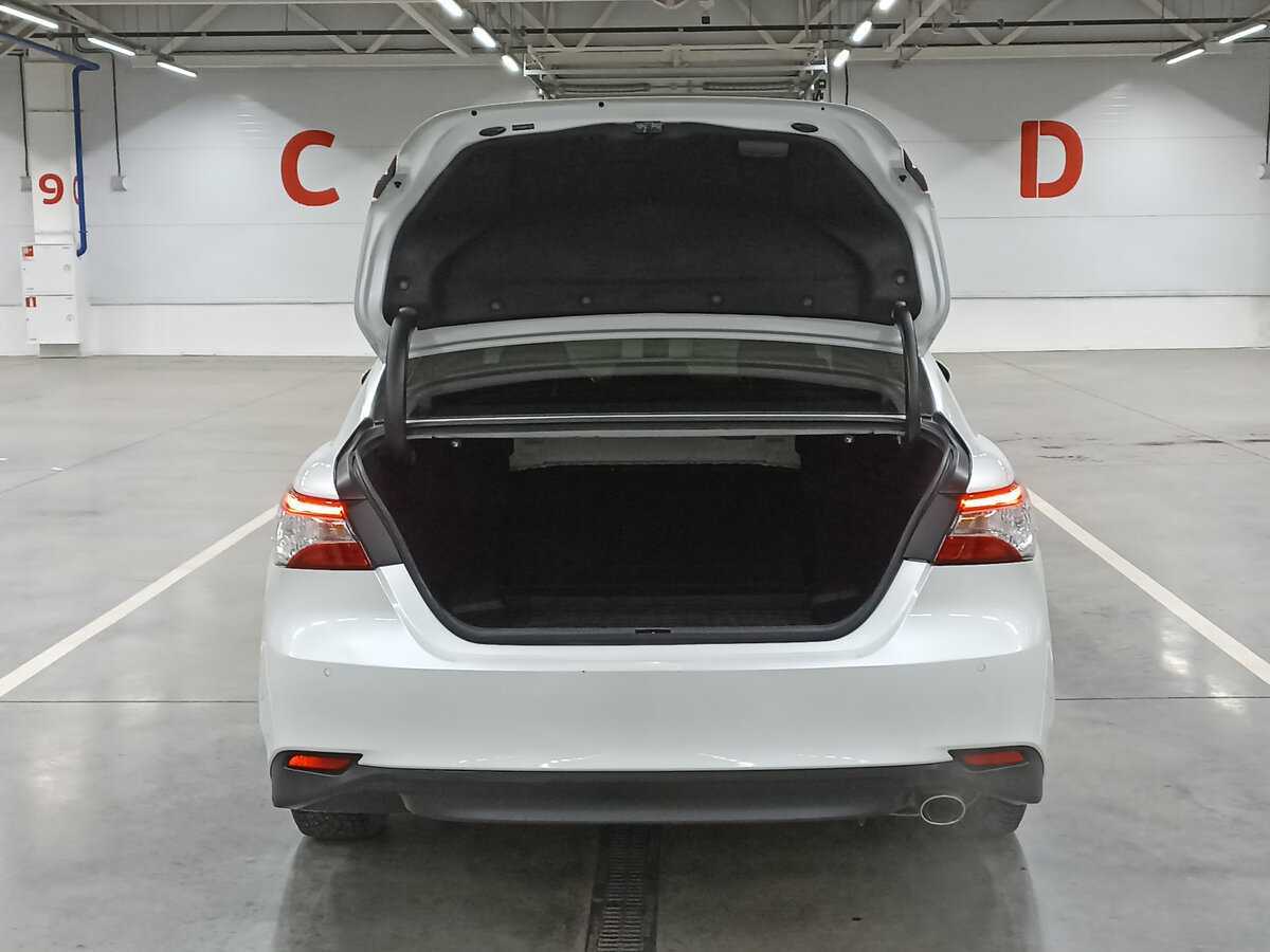 Toyota Camry, 2019 Фото №10