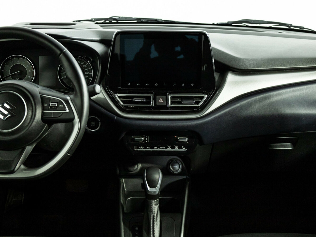 Suzuki Baleno III, 2022 Фото №14