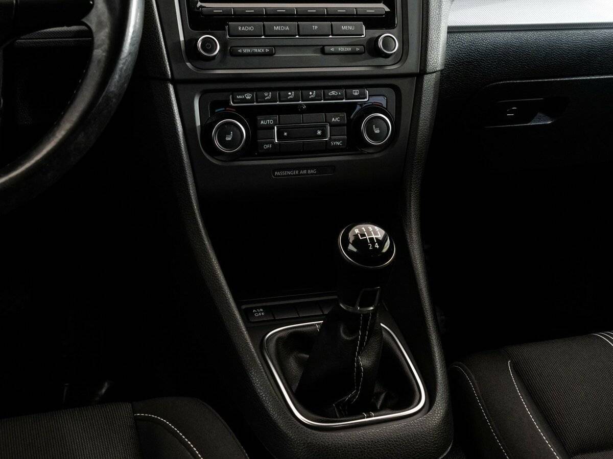 Volkswagen Golf, 2012 Фото №12