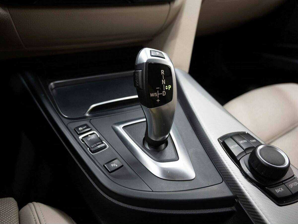 BMW 3 серии 320d xDrive, 2018 Фото №23