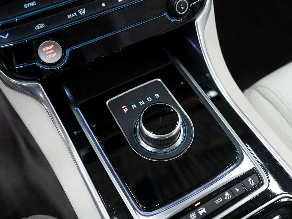 Jaguar XF, 2017 Фото №13