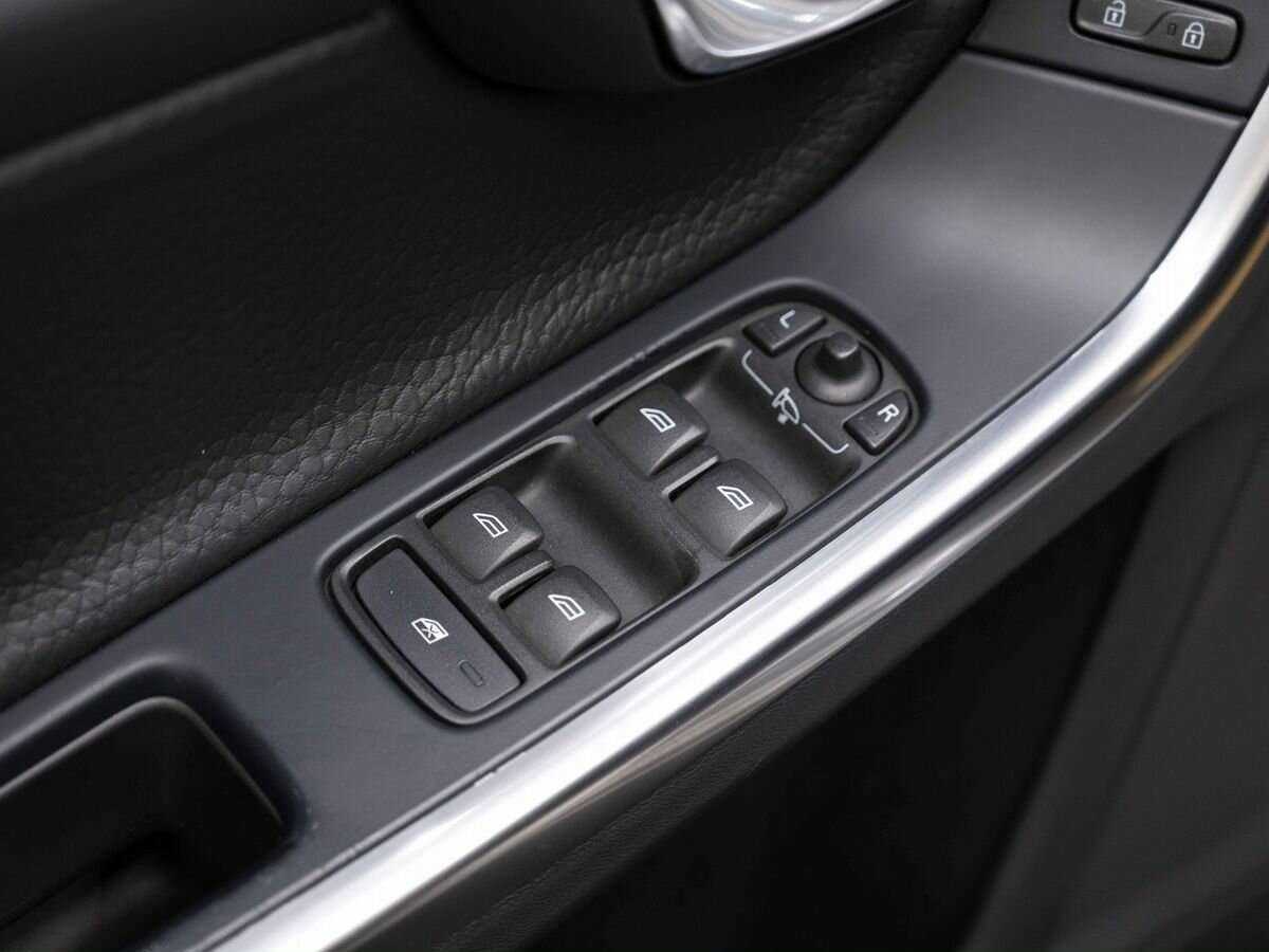 Volvo S60, 2012 Фото №17