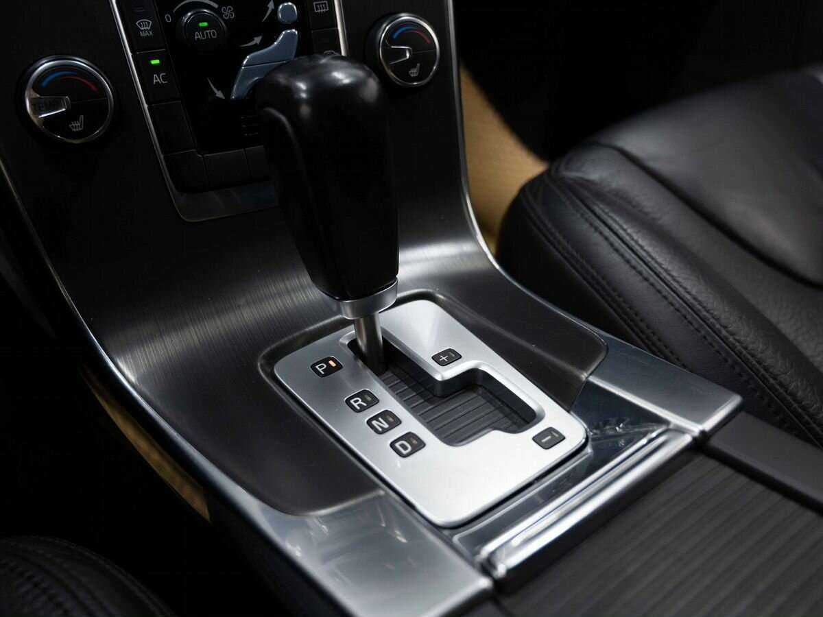 Volvo S60, 2012 Фото №23