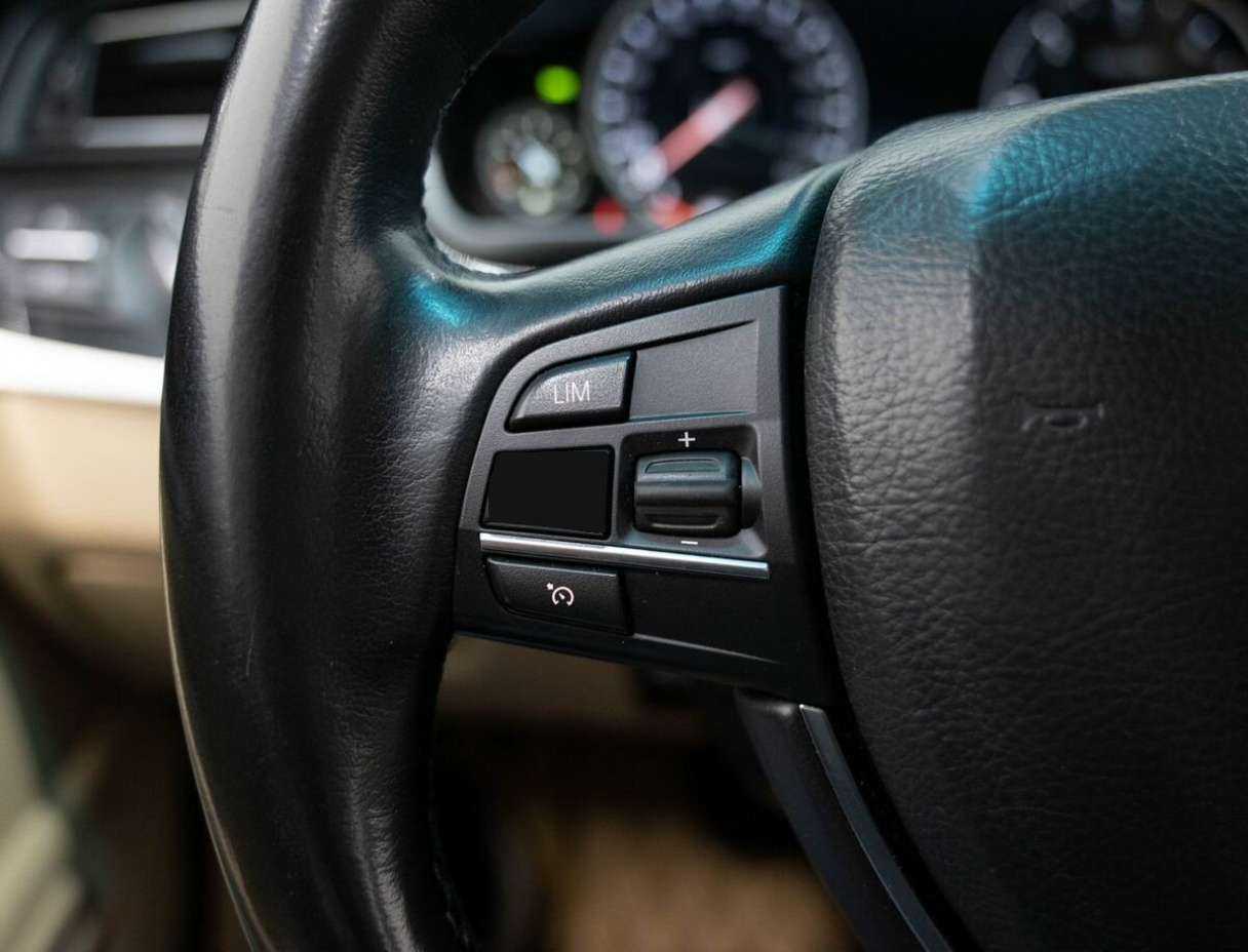 BMW 5 серии 530d xDrive, 2013 Фото №18