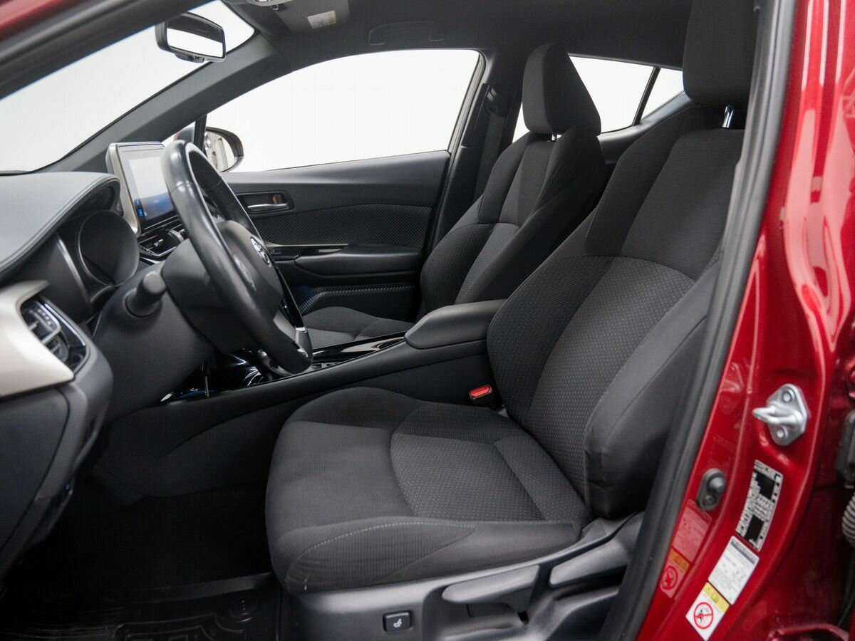 Toyota C-HR, 2018 Фото №12