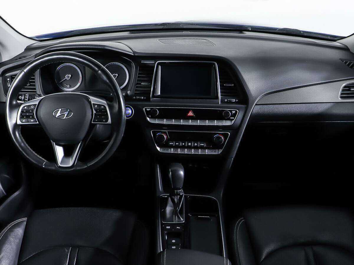 Hyundai Sonata, 2018 Фото №11