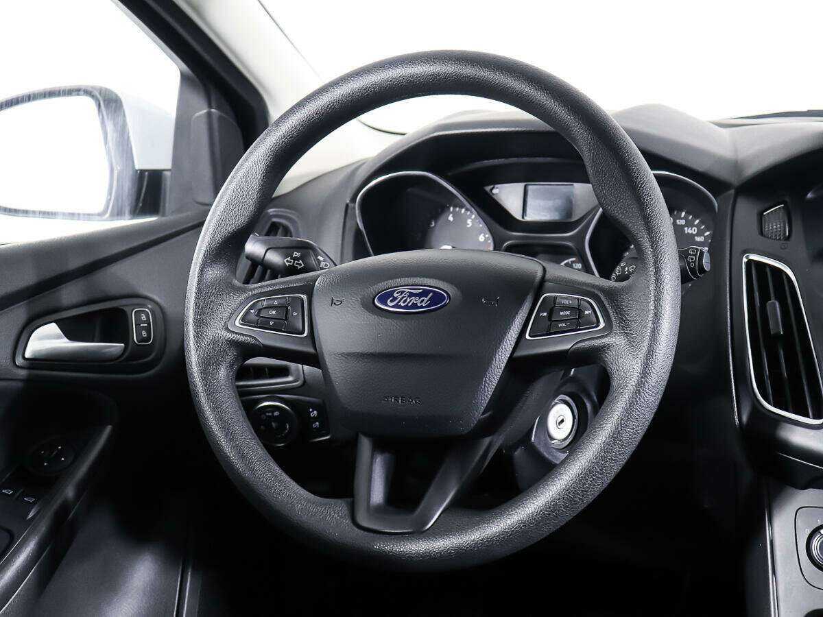Ford Focus, 2018 Фото №13