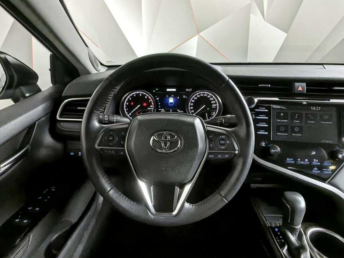 Toyota Camry, 2020 Фото №14