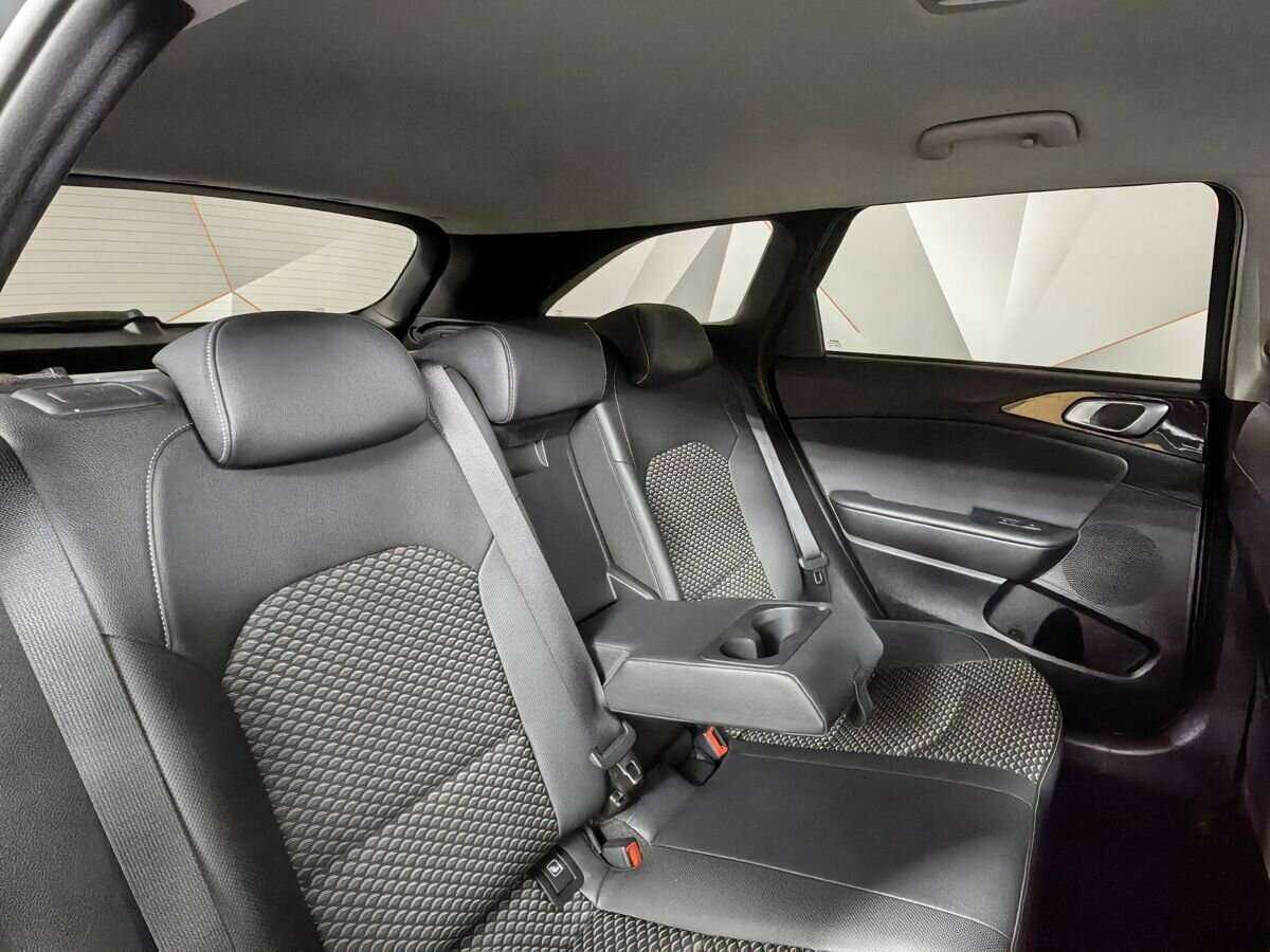 Kia Ceed, 2022 Фото №13