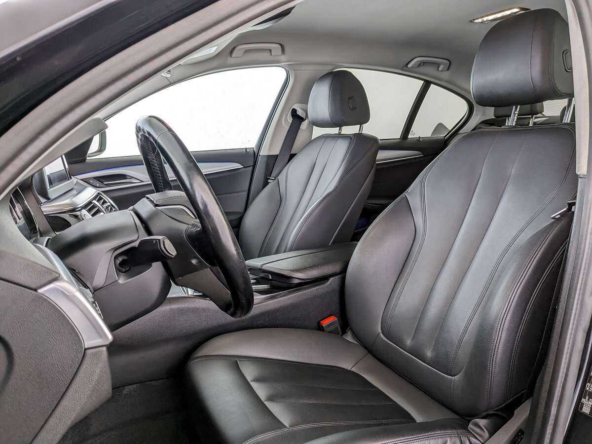 BMW 5 серии 520i, 2018 Фото №16